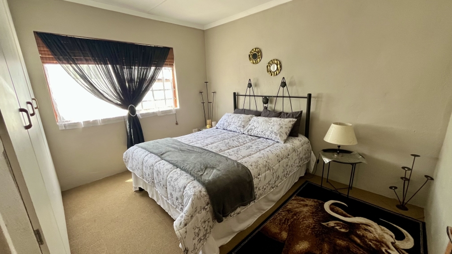 3 Bedroom Property for Sale in Country Club Western Cape